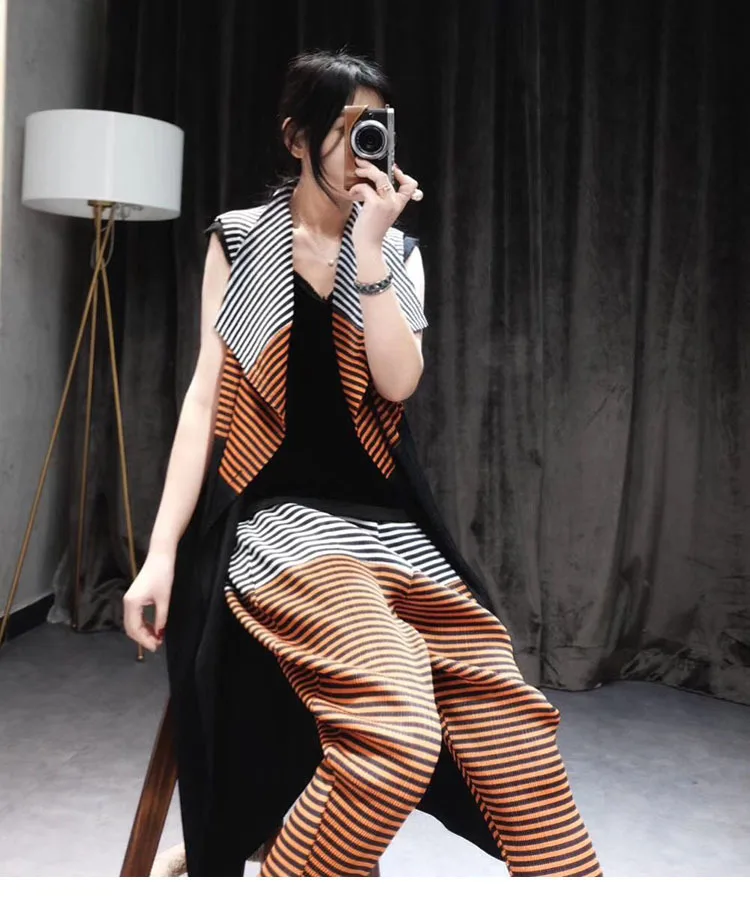 Высокое качество Miyake Fold лето полосатый жилет+ узкие брюки модный костюм из двух предметов брюки костюм