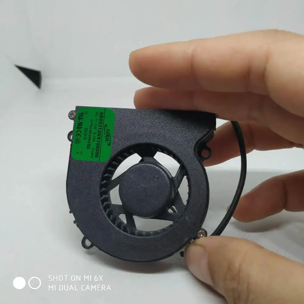Бесплатная доставка Для ADDA AB05312UX100000 (1TCW) DC 12V 0.12A 2 проводной контактный разъем 80 мм
