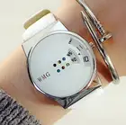 Часы наручные женские кварцевые с кожаным ремешком, 8A81