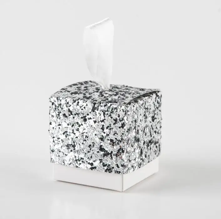 

Individuality golden silver glitter candy box birthday party wedding papercard bling bling favor boxes with white ribbon 5X5cm