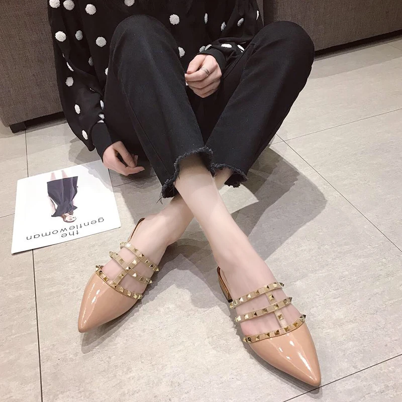 Мюли женские кожаные с заклепками заостренный носок квадратный каблук ремешок