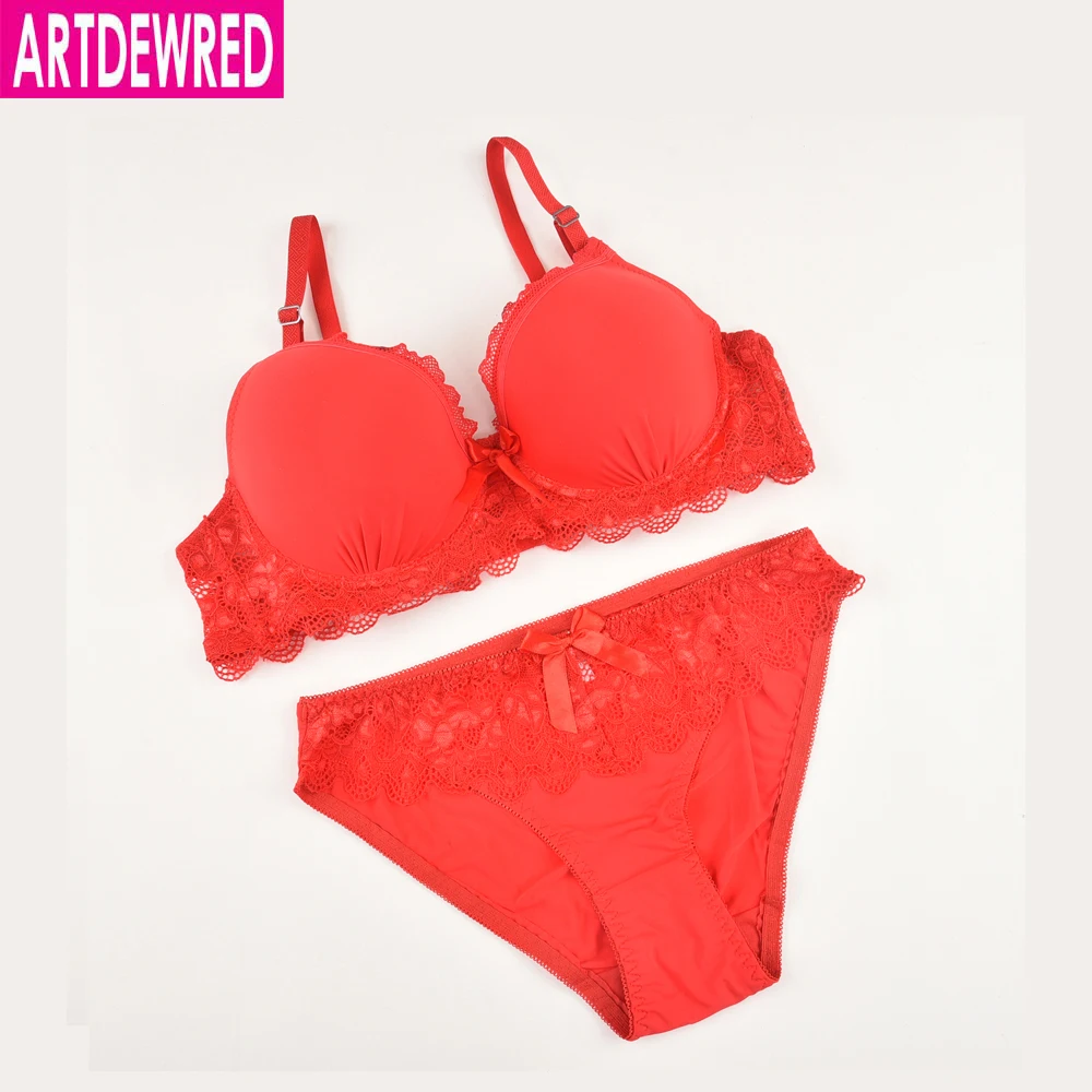 Комплект нижнего белья женский ARTDEWRED кружевной без подкладки черный/красный