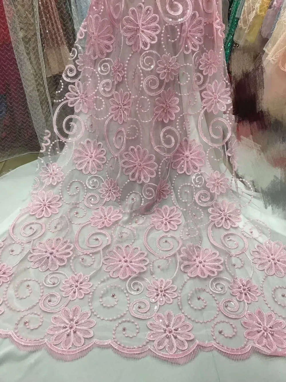 Beautiful Design 3D Lace Embroidered 2018 Gorgeous Fabric African French Bridal Dress | Дом и сад