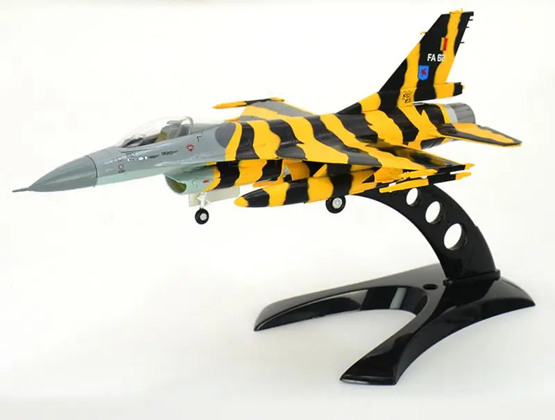 Предварительно построенный 1: 72 F-16A боевой самолет Falcon hobby Коллекционная готовая пластиковая модель самолета