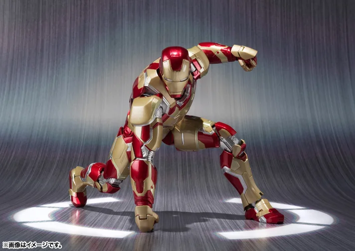 SHF Железный человек Марка 42 с диван ПВХ фигурка коллекционные модели игрушки 15 см KT2429