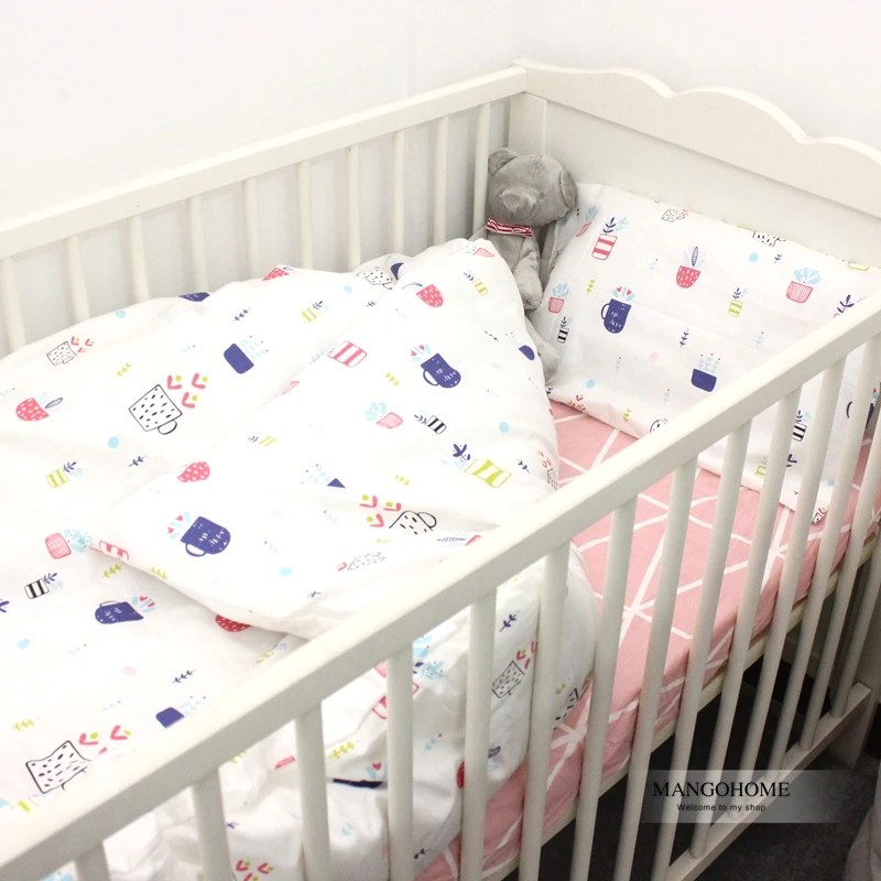Комплект постельного белья для малышей из 3 предметов пододеяльник простыня