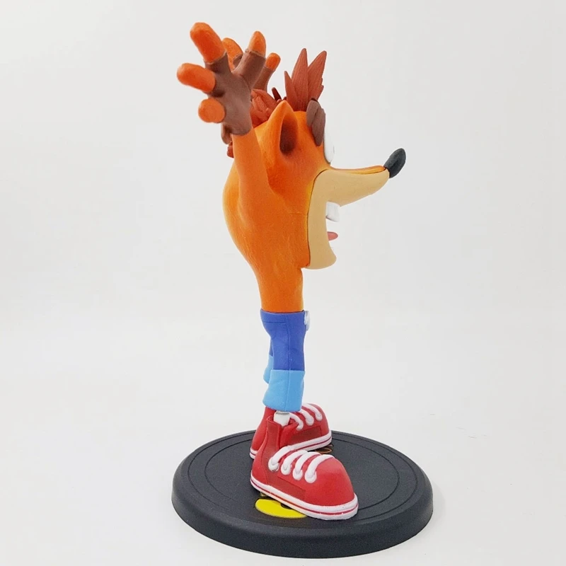 22 см аниме Gioco Crash Bandicoot Statua фигурку игрушки куклы ПВХ фигурка коллекция Modello Brinquedos