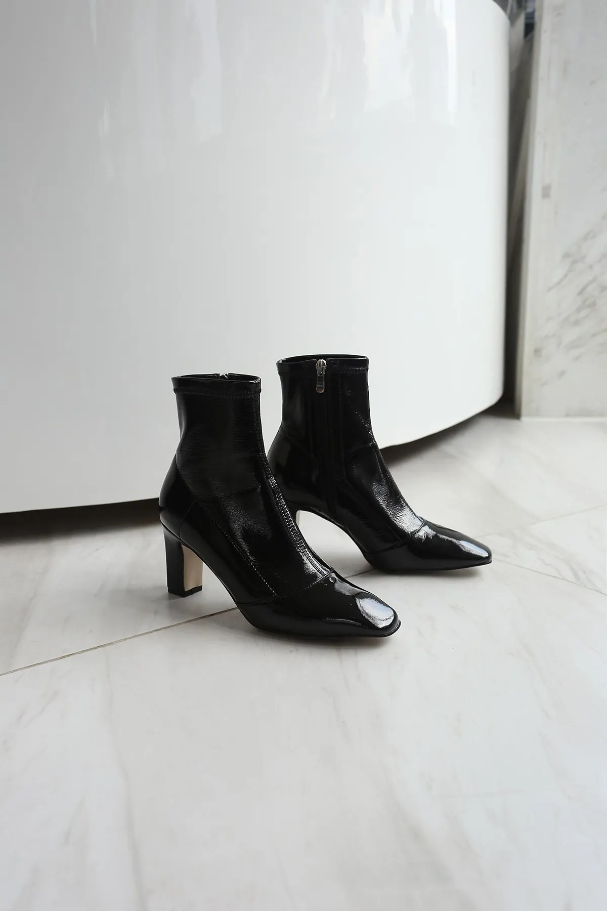 Krazing pot/Модные ботильоны из телячьей кожи на высоком квадратном каблуке, с квадратным носком, в романтическом французском стиле, красивые эластичные ботильоны l56