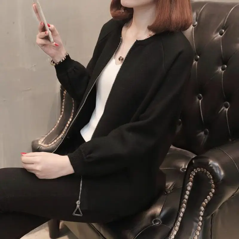 2018 new Womens Cardigan Knitted Long Sleeve Female fashion Sweater Outerwear Loose Zipper AC828 |