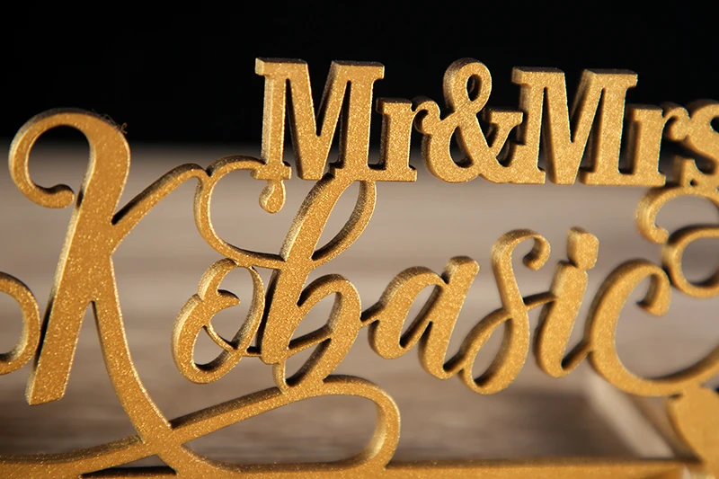 Mr and Mrs Sign. Script Свадебный деревянный знак имени. персональный знак имени. Свадебные decsweetheart Свадебные Украшение стола центральным