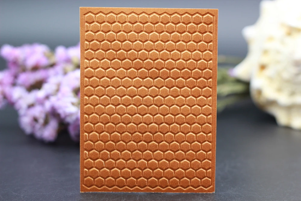 Пластиковая папка для тиснения сотовая Геометрическая фигурка прозрачная