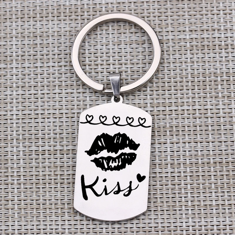 Брелок Kiss ювелирные изделия из нержавеющей стали трендовые 3 цвета на выбор для