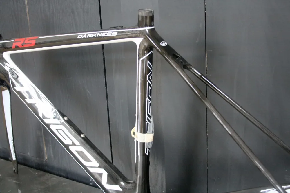 Новый комплект карбоновых рамок для гоночной машины Trigon темноты 1030g UCI