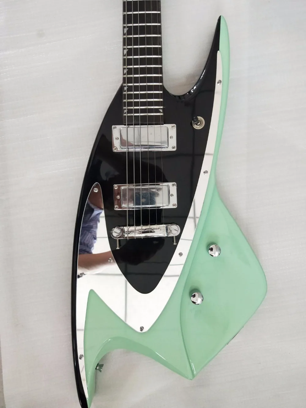 John just send BACKLUND дизайн JBD 400 Серия 100 серия гитара в форме акулы Бесплатная