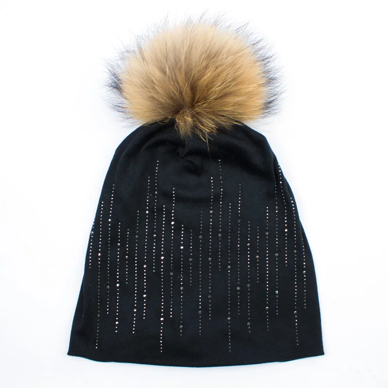 Geebro осень Для женщин круглые стразы хлопок головные уборы Beanies шапка из натурального енота помпонами из меха теплая зимняя шапка с помпоном из натурального меха - Цвет: Black A