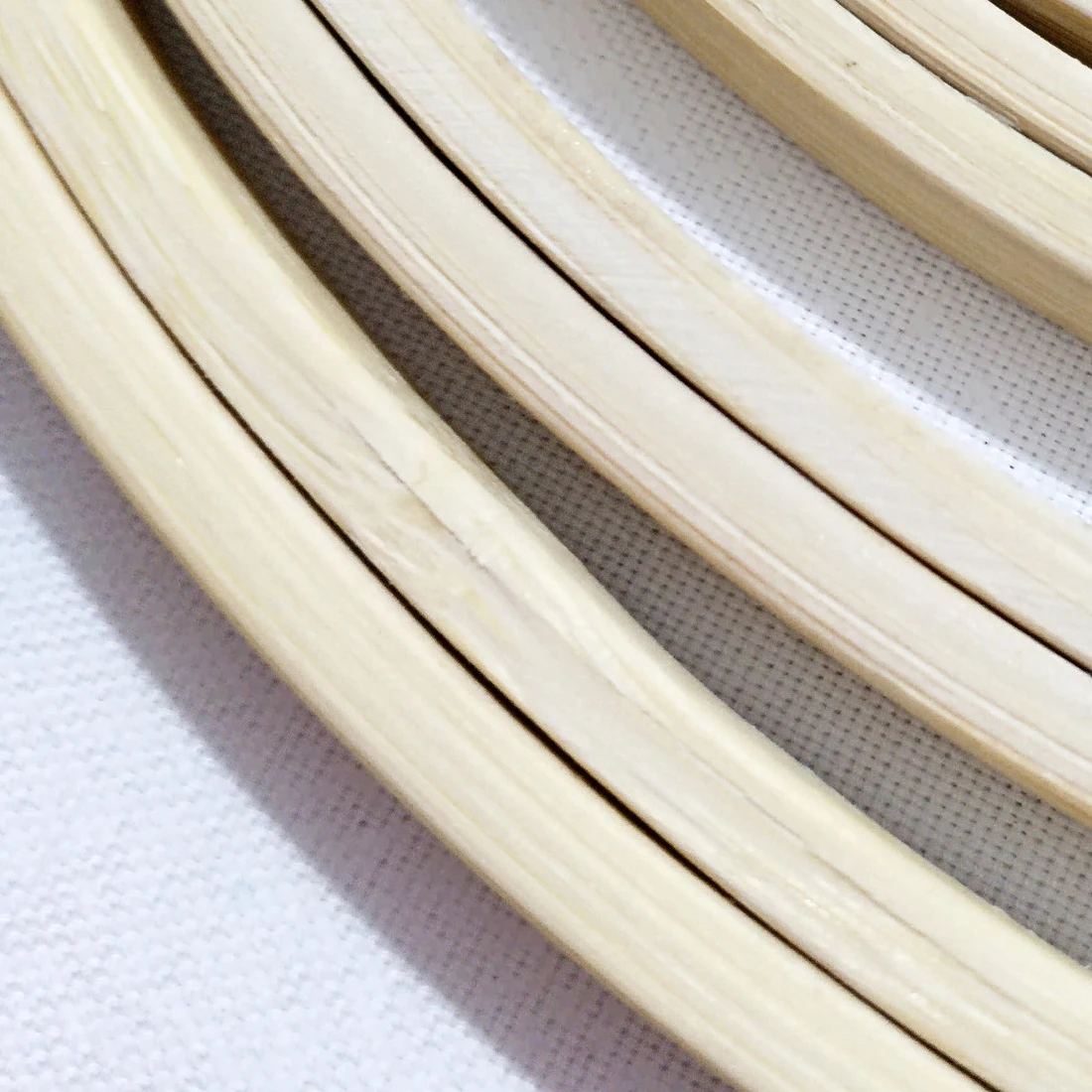 

21CM Wooden Embroidery Hoops Frame Set for DIY Cross Stitch Needle Craft Tool Bamboo Embroidery Hoop Rings Wooden Frame Hoop