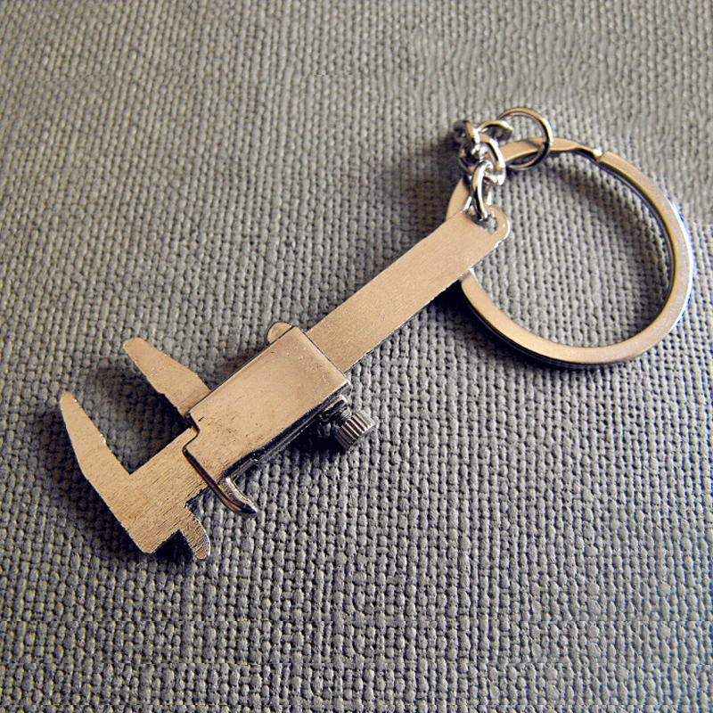 Автомобильный мини-брелок штангенциркуль серебряный ключ стильное