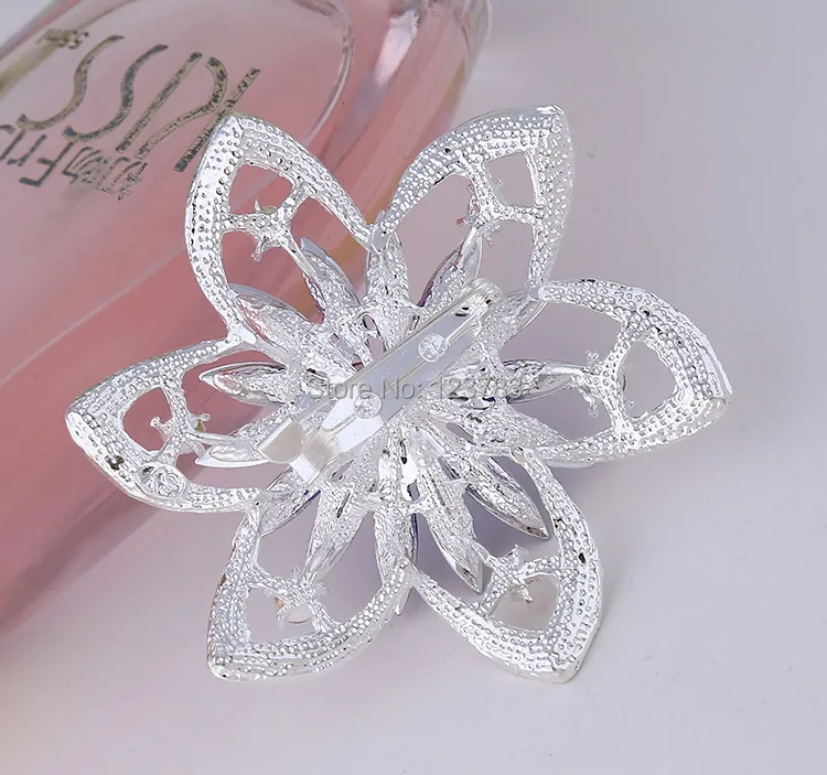 Новинка 2017 модная Нежная брошь из горного хрусталя полимерное серебряное