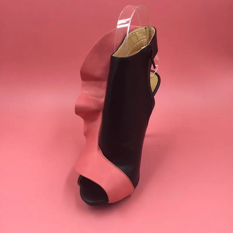 Женская обувь черного и розового цвета с оборками ботильоныс открытым носом