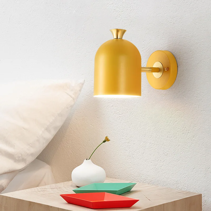 Фото Прикроватная настенная лампа в скандинавском стиле для спальни зеркальный