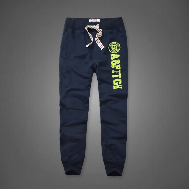 Мужские хлопковые брюки с вышивкой длинные надписью Новое поступление