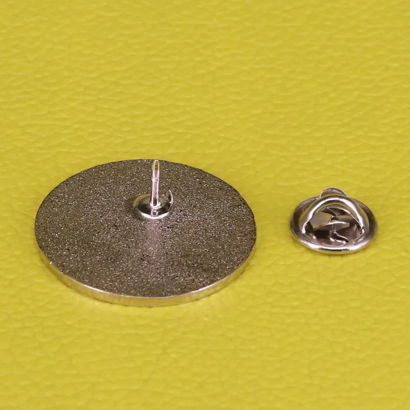 Старший ФУТАРК руны брошка на лацканы Oracle от norse традиция подарок эмаль Pin |