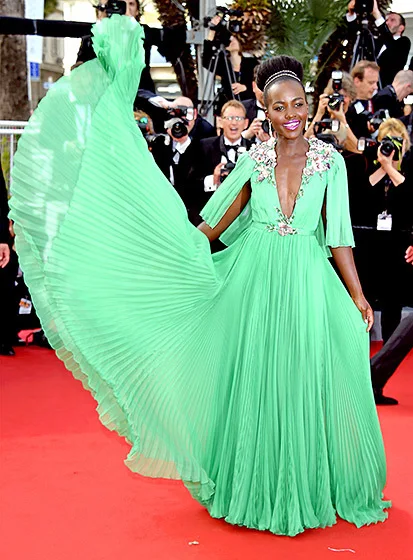 Lupita Nyong'o On Cannes Green V Neck Half Sleeve Elegant Formal Dress for Slae Beading Dazzling Party Mother of the Bride | Свадьбы и