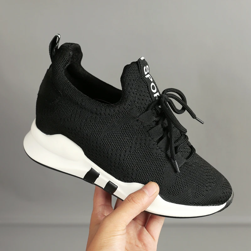 Кроссовки женские сетчатые на танкетке легкие дышащие Скрытые каблуки