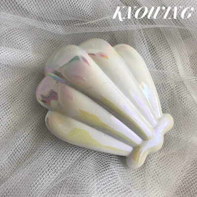 white Корейская версия девушка Сердце чистая красный гребень в форме ракушки детский массаж портативный воздушная подушка гребень для волос - Цвет: white