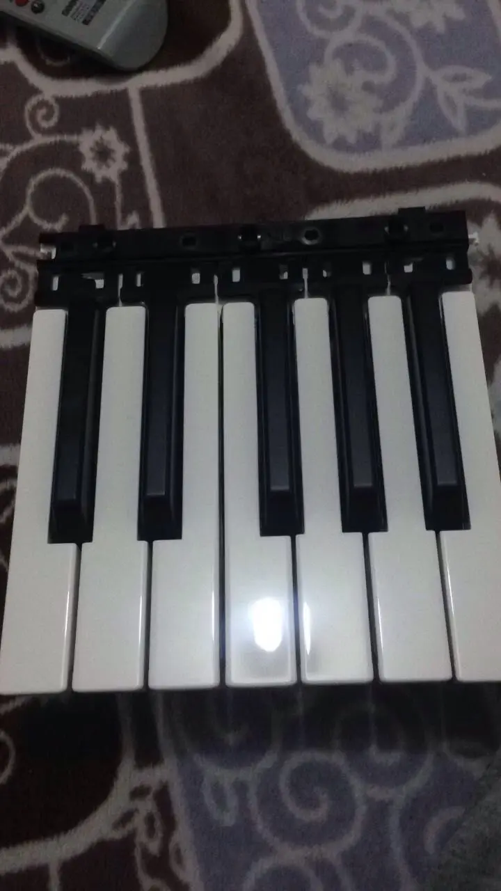 Новые оригинальные черные ключи и белые кейсы для Yamaha KB280/180/290/PSR-S550