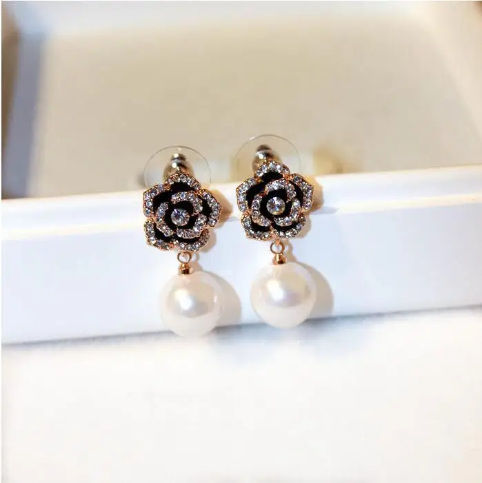 Серьги-подвески в форме цветка Chich Camellia cc Boucle d'oreille femme pendante перламутр серьги с жемчугом