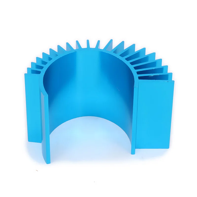 Радиатор охлаждения двигателя теплоотвод верхний вентилируемый Размер 540 545 550