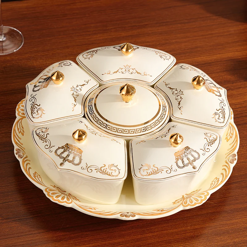 

Creative Crown Europe ceramic fruit plate with cover Candy Storage jar home decor wedding decoration dried fruit dish figurine