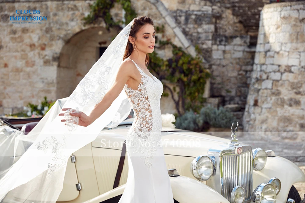 Sexy 2019 Mermaid Wedding Dress Appliques Beading V neck Button Lace Crystal Vestige De Noiva Bridal | Свадьбы и торжества
