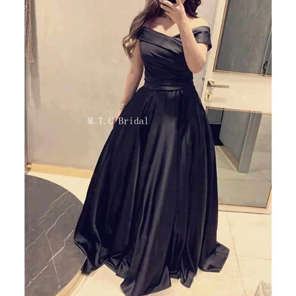 

Long Black Prom Dresses Pleat Satin A Line Sleeveless Floor Length Simple Evening Gowns 2019 Cheap Wedding Party Women Dress