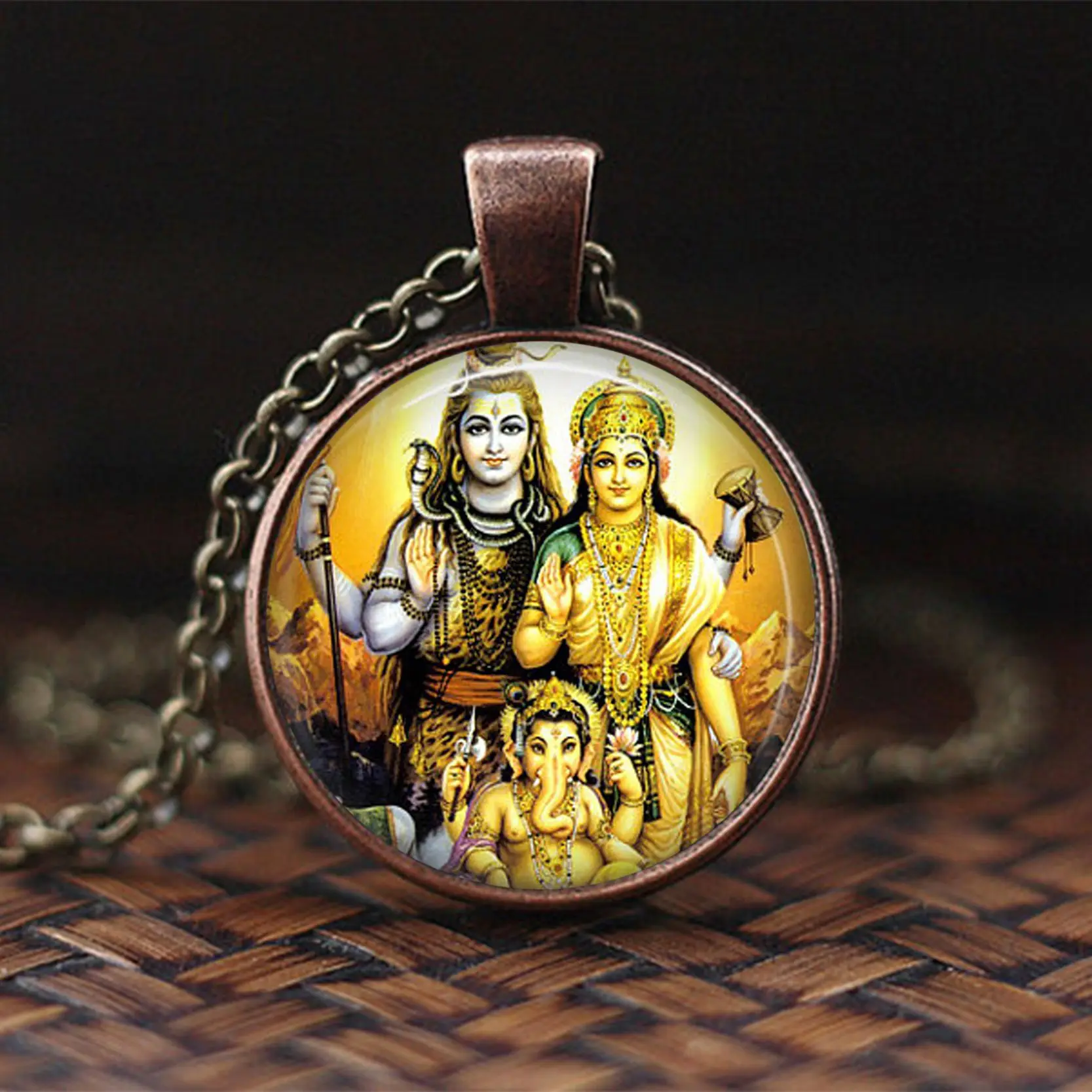 Женское колье с кулоном в индийском стиле религиозной символикой God Brahma Lord Shiva