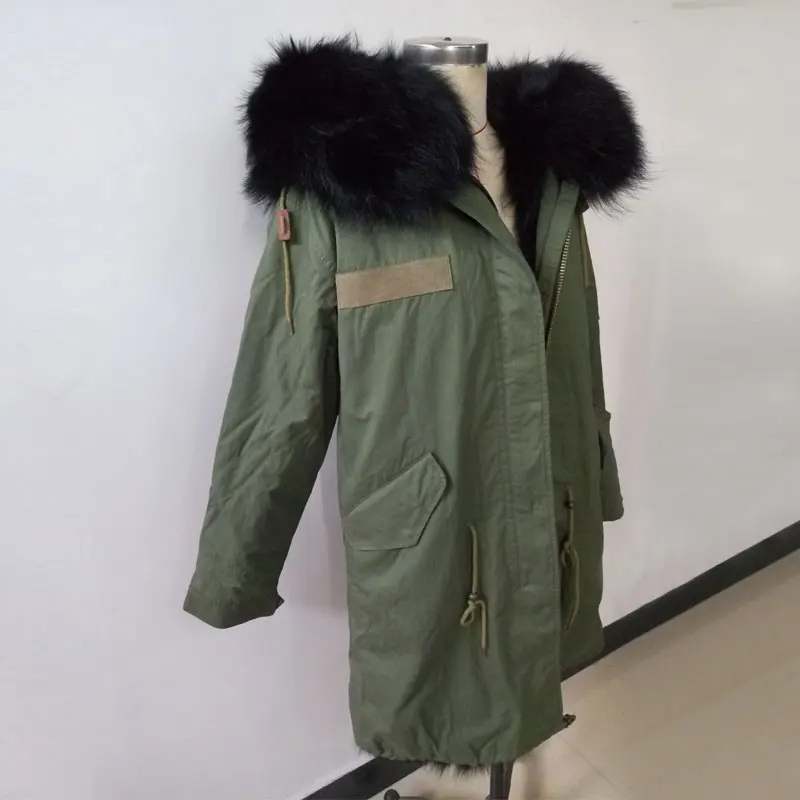 Женская парка с большим капюшоном Mrs fur style черная длинная лисьим мехом и из меха
