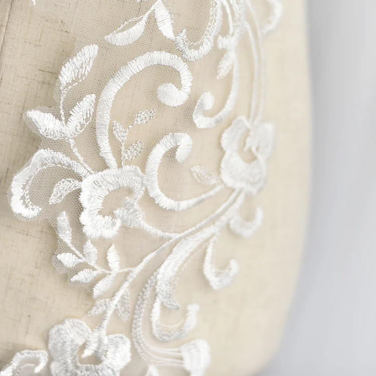 Кружевная вышивка в виде крыльев Ангела цвета слоновой кости большая модель