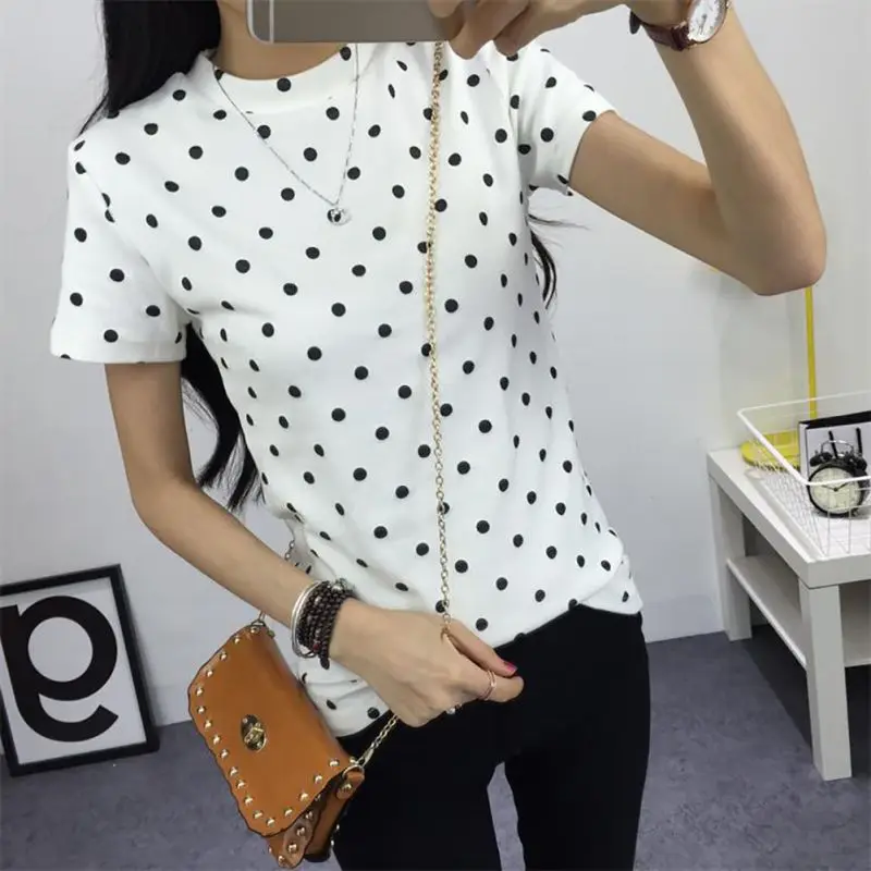 Женская футболка в горошек с круглым вырезом | одежда