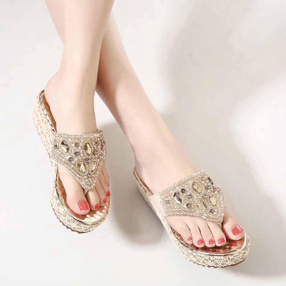 Женские шлепанцы на танкетке летние с кристаллами 2018|Вьетнамки| |