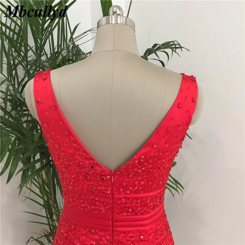 Mbcullyd Элегантные платья для матери невесты 2019 Короткое атласное Платье До Колена