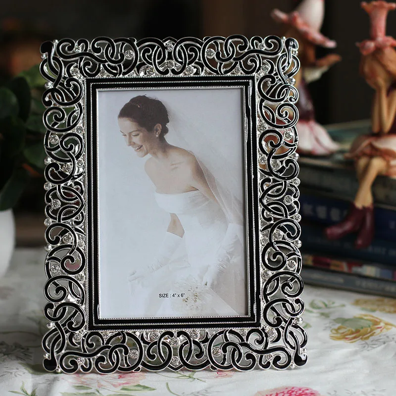 

Desktop Decorative European Metal Picture Photo Frame for Wedding Gifts MPF001