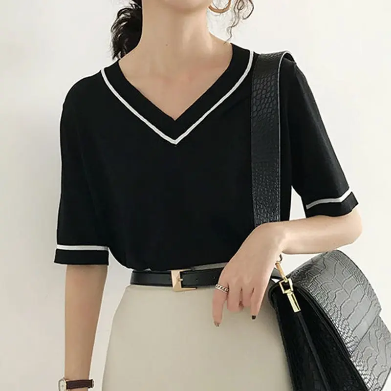 Корейская простая школьная Повседневная футболка Женский трикотажный топ в