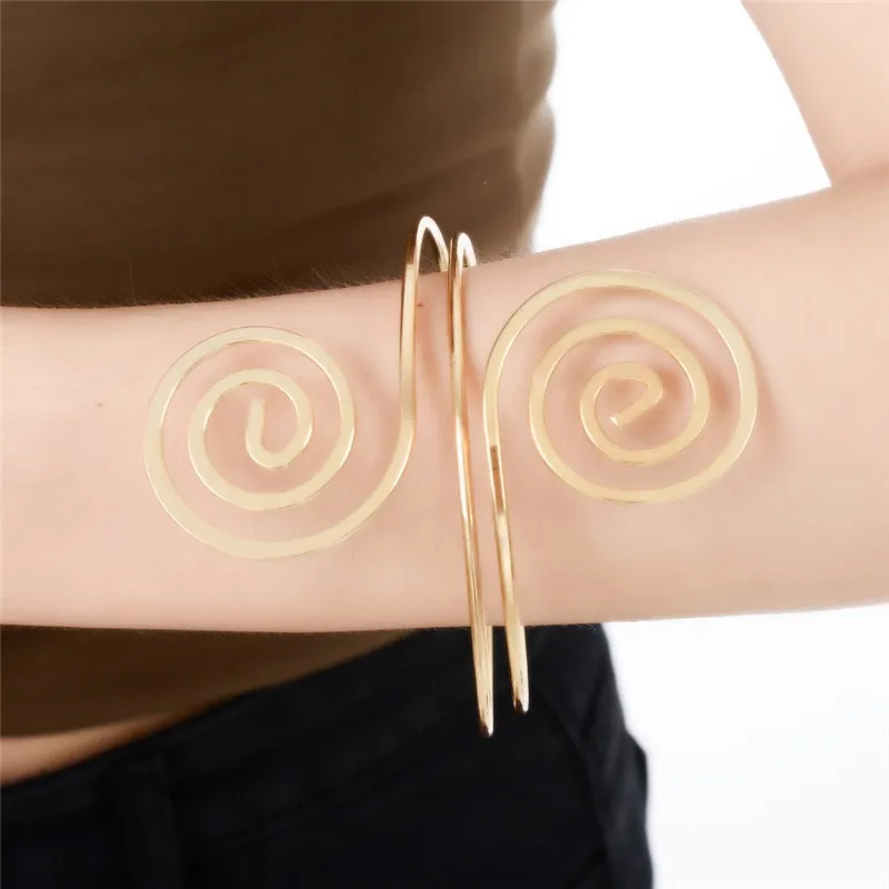 Туфли лодочки с филигранными вихревой Gypsy Бохо браслет предплечье Браслет