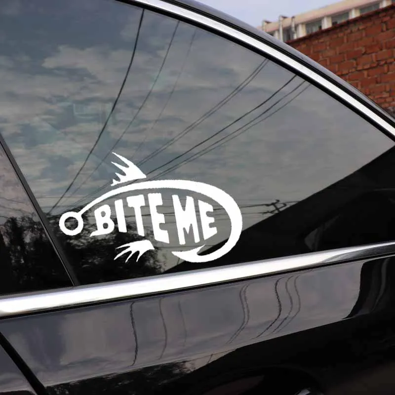 YJZT 13 5 см * 9 1 Bite Me рыбы Виниловая пленка для оклеивания автомобилей Стикеры