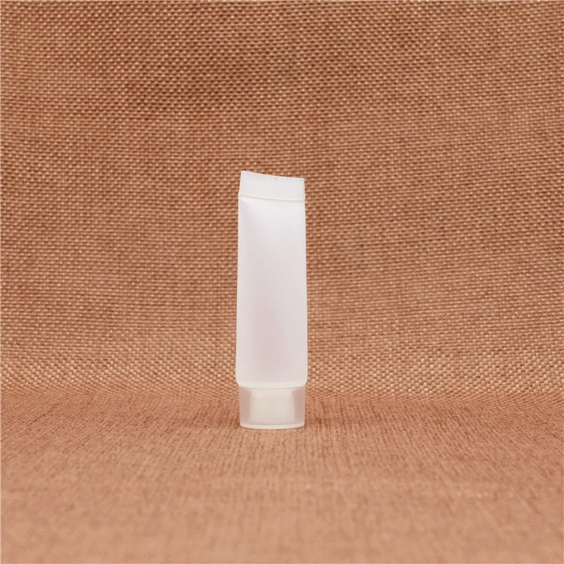 Многоразовая маленькая матовая пластиковая бутылка 5 мл косметический шампунь