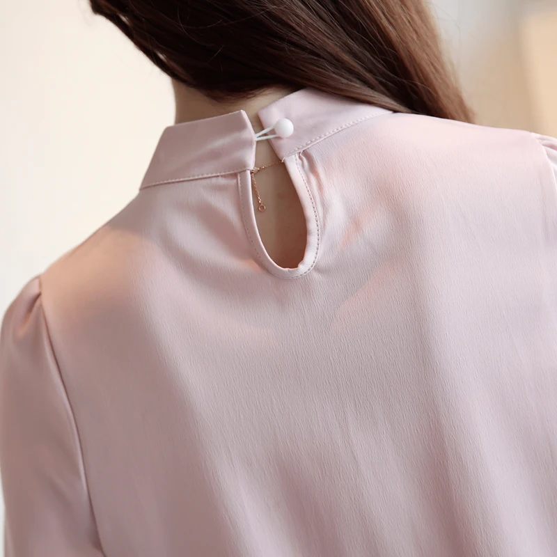 Женская атласная блузка с длинным рукавом и воротником-стойкой осень 2020 | одежда