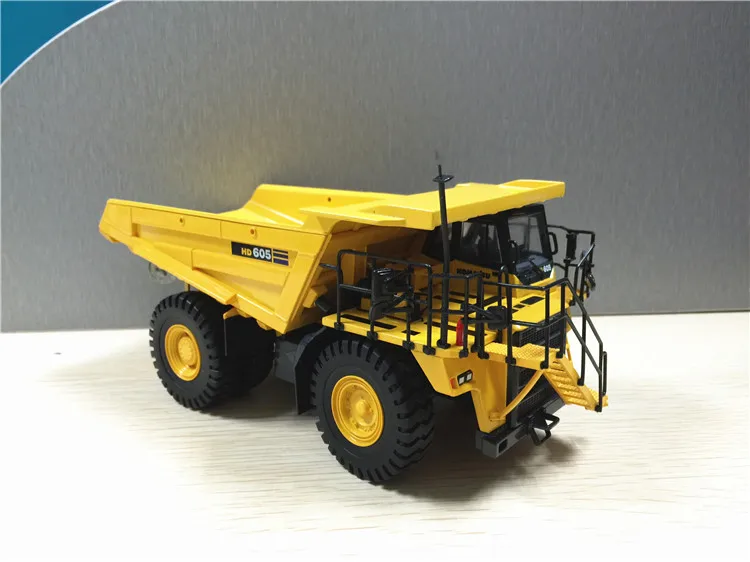 Литая игрушка модель подарок UH8009 1:50 Масштаб Komatsu HD605 внедорожный грузовик строительная техника для украшения, коллекция - Цвет: Цвет: желтый