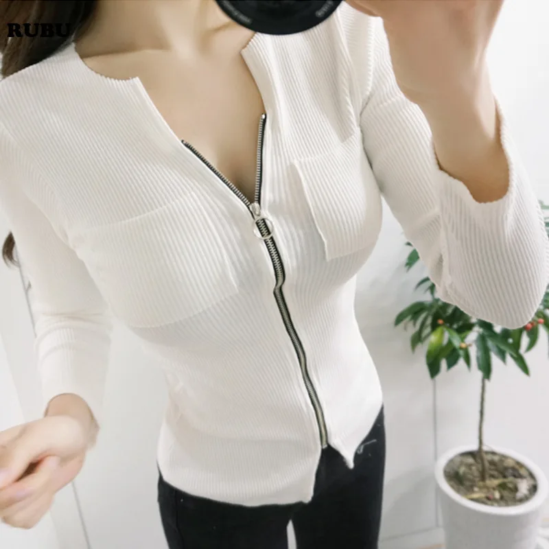 

2017 Korean women's new autumn long sleeved shirt V collar zipper slim all-match shirt white and black slim t-shirt
