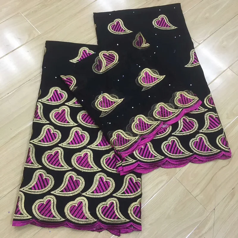 Новинка 7 ярдов вышитая Золотая кромка с узором в виде сердца швейцарская вуаль